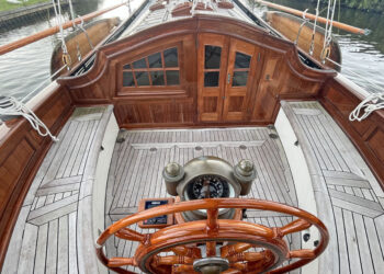 Lemsteraak Roefaak Hoek Design, WOELWATER 13