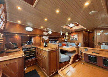 Lemsteraak Roefaak Hoek Design, WOELWATER 29