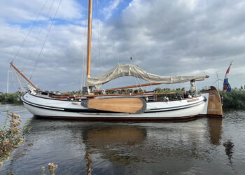 Lemsteraak Roefaak Hoek Design, WOELWATER 6