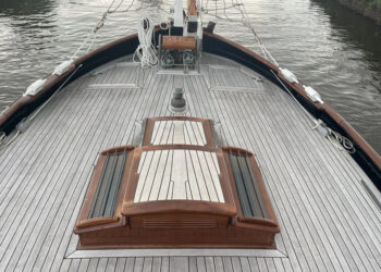 Lemsteraak Roefaak Hoek Design, WOELWATER 8