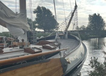 Lemsteraak Roefaak Hoek Design, WOELWATER 9