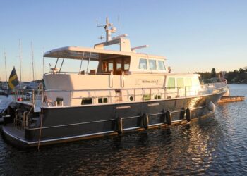 Stentor 1800, FESTINA LENTE 10