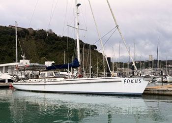 23m Custom Sloop, FOKUS
