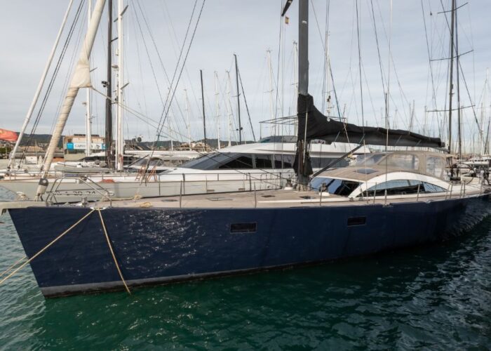 dixon-73-kahuna-a-unique-bluewater-cruiser-1-main