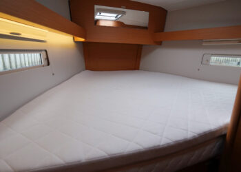 Dufour 390, JOY 26