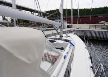 Dufour 390, JOY 6