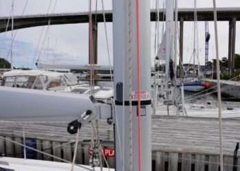 Dufour 390, JOY 8