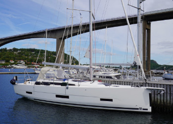 Dufour 390, JOY, Dufour Yachts, Dufour 390