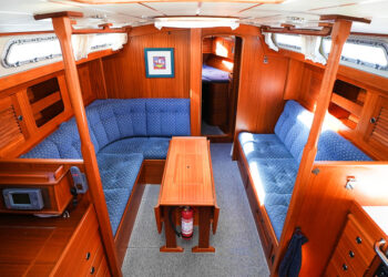 Hallberg-Rassy 39 MkII, SAGESSE 30