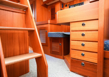 Hallberg-Rassy 39 MkII, SAGESSE 38