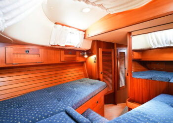 Hallberg-Rassy 39 MkII, SAGESSE 44