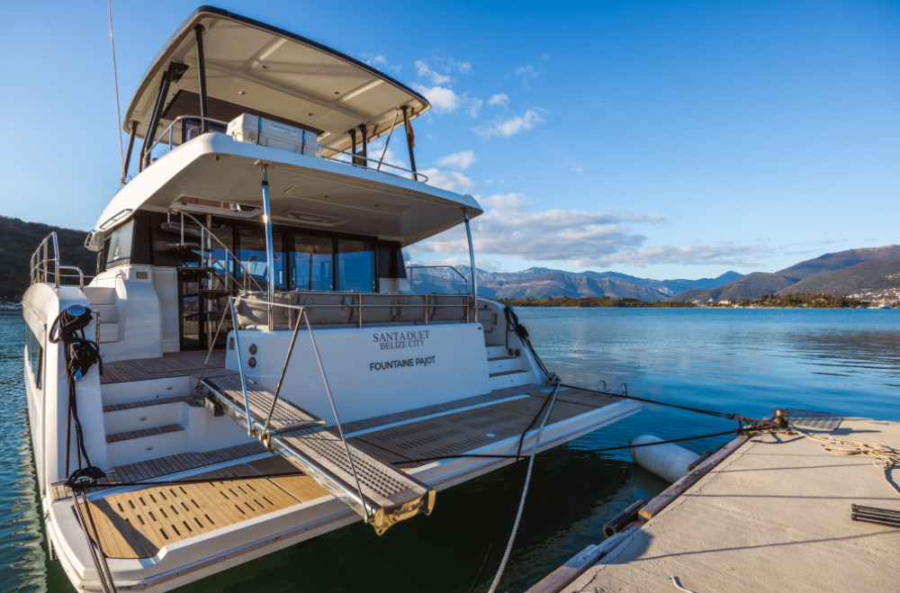 santa-duet-one-owner-fountaine-pajot-my-44-2